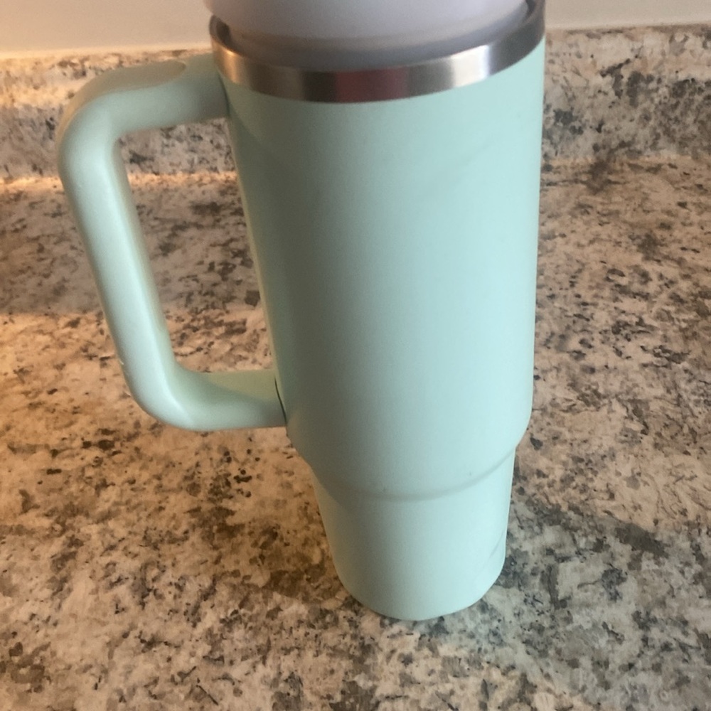 Stanly - Picture 3 of 4